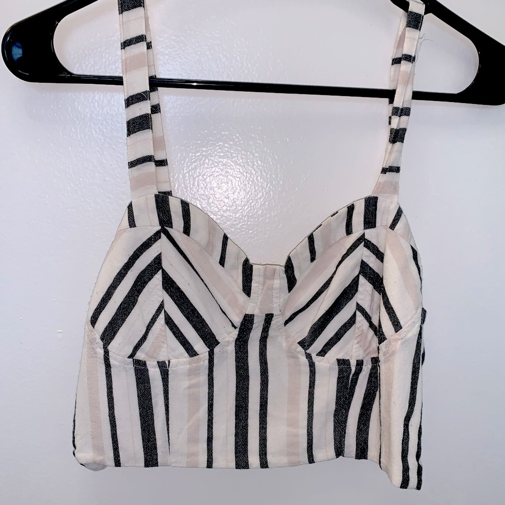 American eagle crop top